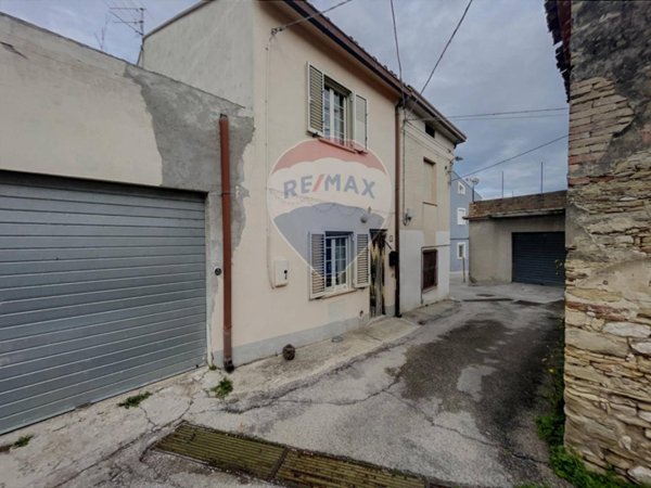 casa indipendente in vendita a Santa Maria Imbaro