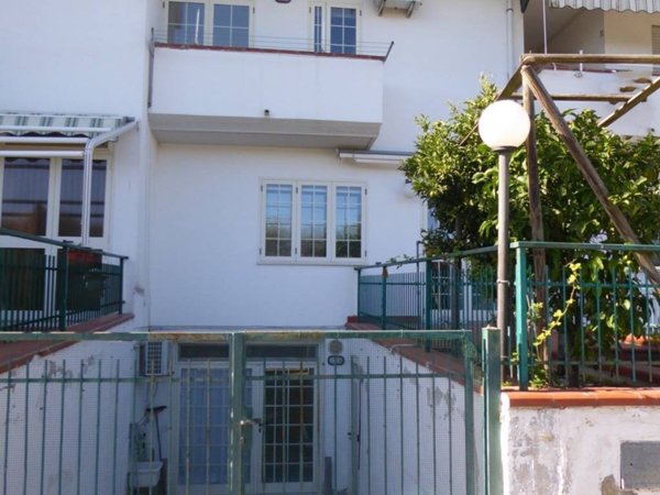 casa indipendente in vendita a Santa Maria Imbaro