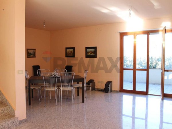 casa indipendente in vendita a Santa Maria Imbaro