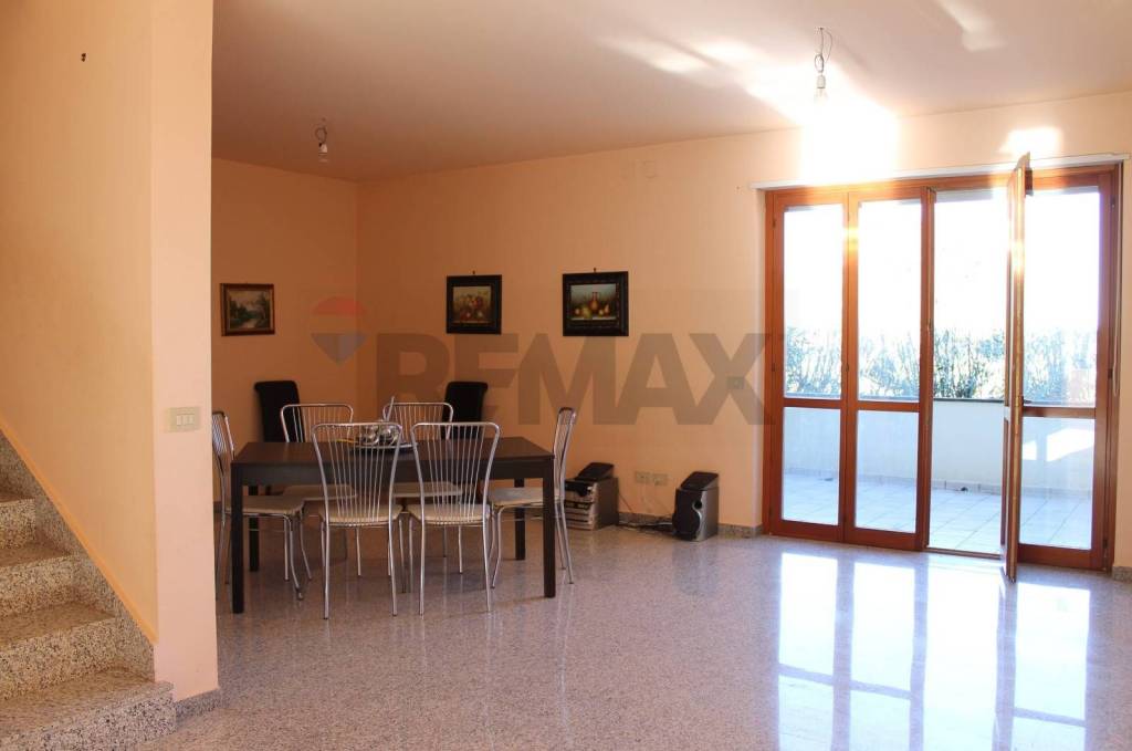 casa indipendente in vendita a Santa Maria Imbaro