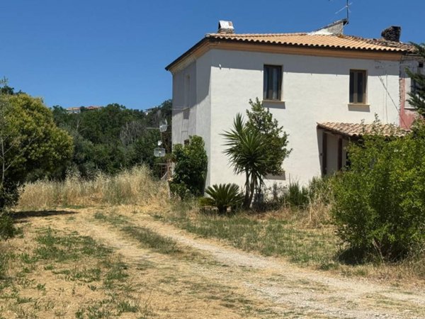 casa indipendente in vendita a Santa Maria Imbaro in zona Colli