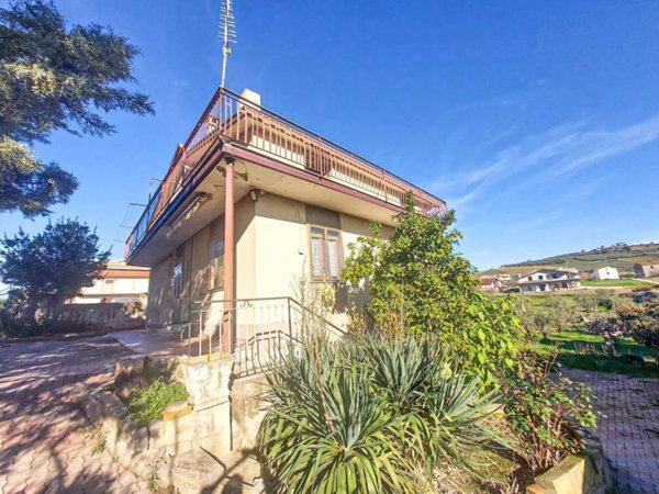 villa in vendita a Sant'Eusanio del Sangro in zona Cotti