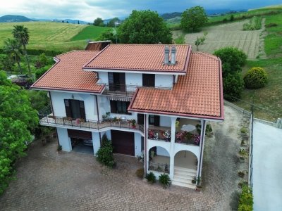 casa indipendente in vendita a Sant'Eusanio del Sangro