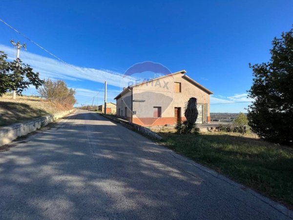 casa indipendente in vendita a Sant'Eusanio del Sangro in zona Cotti