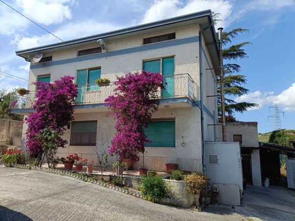 casa indipendente in vendita a Sant'Eusanio del Sangro
