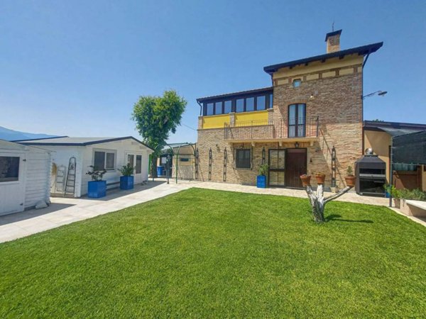 casa indipendente in vendita a Sant'Eusanio del Sangro