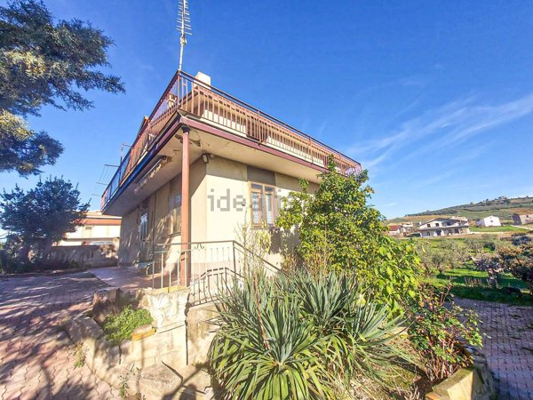 casa indipendente in vendita a Sant'Eusanio del Sangro