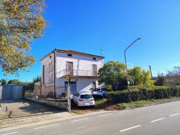 casa indipendente in vendita a Sant'Eusanio del Sangro in zona Santa Lucia
