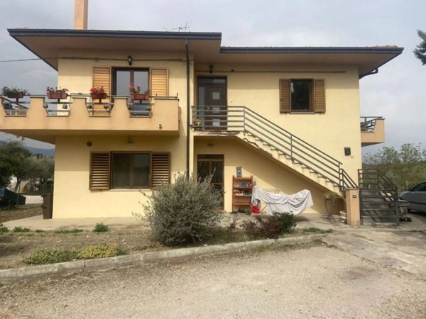 casa indipendente in vendita a Sant'Eusanio del Sangro