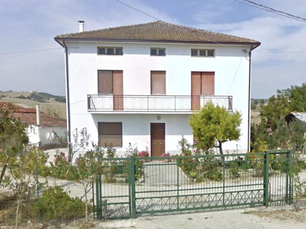 casa indipendente in vendita a Sant'Eusanio del Sangro in zona Candeloro