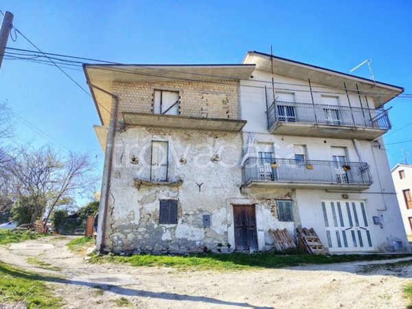 casa indipendente in vendita a Sant'Eusanio del Sangro in zona Santa Lucia