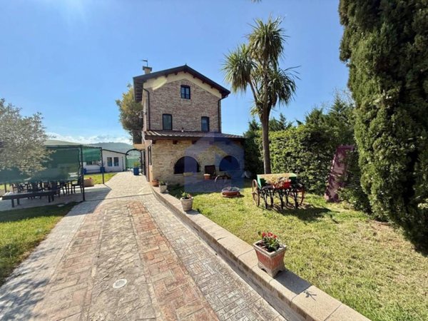 casa indipendente in vendita a Sant'Eusanio del Sangro