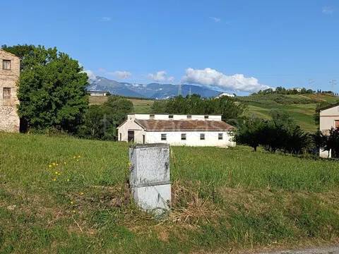casa indipendente in vendita a Sant'Eusanio del Sangro in zona Piana delle Mele
