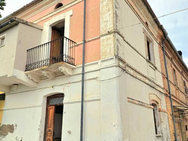 casa indipendente in vendita a San Vito Chietino