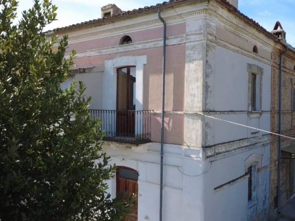 casa indipendente in vendita a San Vito Chietino