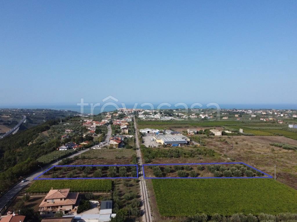 terreno edificabile in vendita a San Vito Chietino