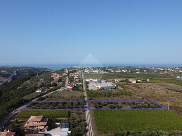 terreno edificabile in vendita a San Vito Chietino