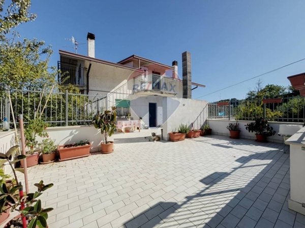 casa indipendente in vendita a San Vito Chietino