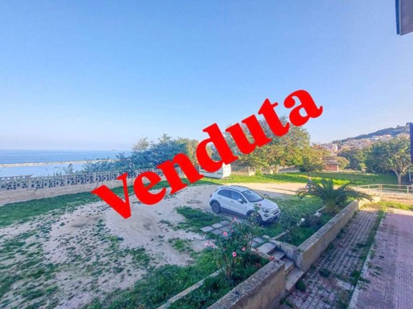 appartamento in vendita a San Vito Chietino in zona Marina di San Vito