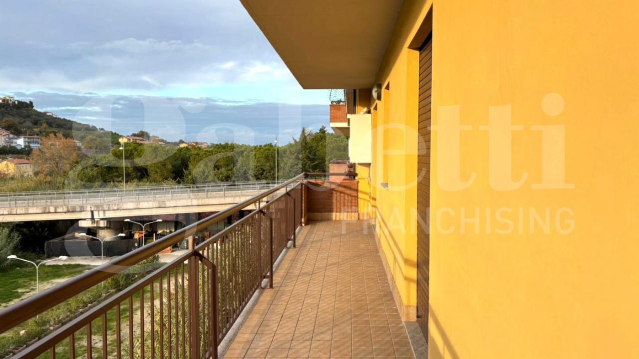 appartamento in vendita a San Vito Chietino in zona Marina di San Vito