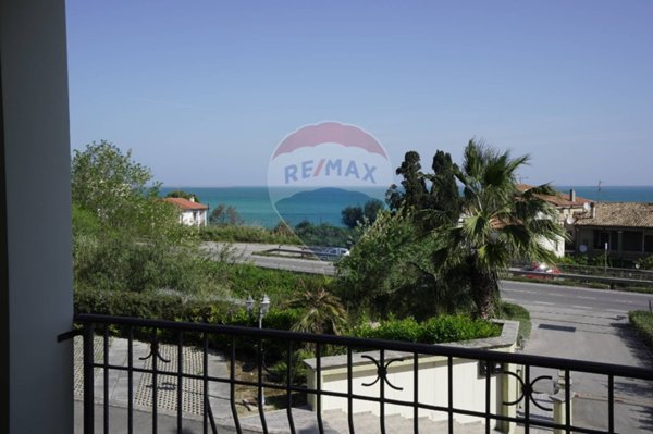 appartamento in vendita a San Vito Chietino in zona Marina di San Vito
