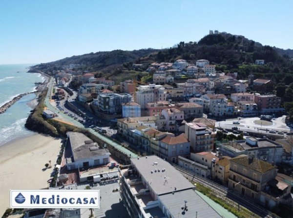 negozio in vendita a San Vito Chietino in zona Marina di San Vito