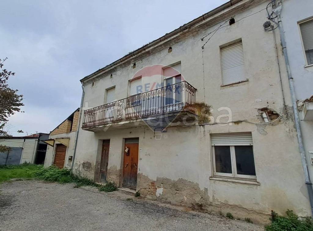 casa indipendente in vendita a San Vito Chietino