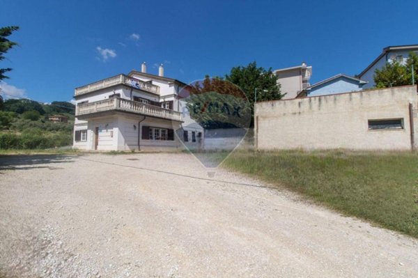 casa indipendente in vendita a San Vito Chietino in zona Marina di San Vito