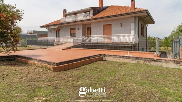 appartamento in vendita a San Vito Chietino in zona Mancini