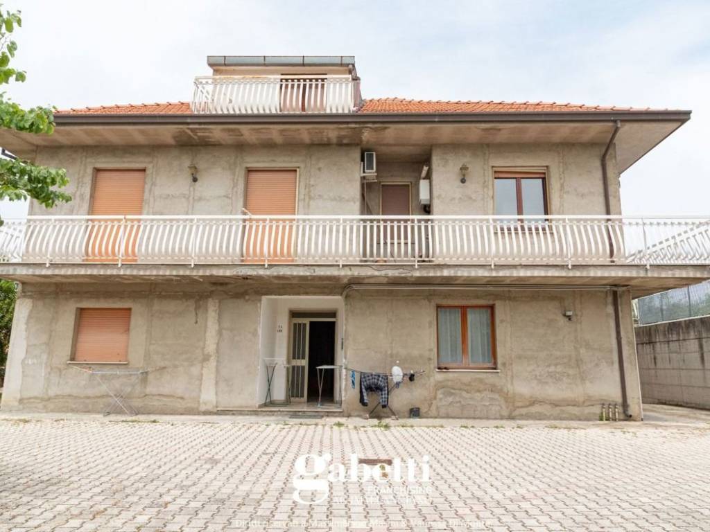 casa indipendente in vendita a San Vito Chietino in zona Mancini