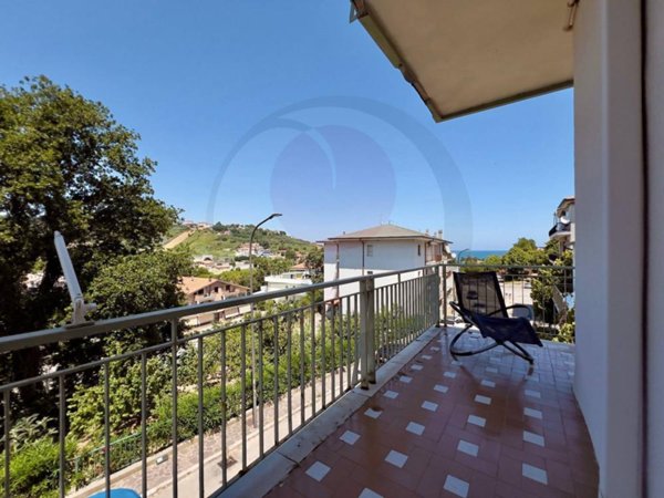 appartamento in vendita a San Vito Chietino in zona Marina di San Vito