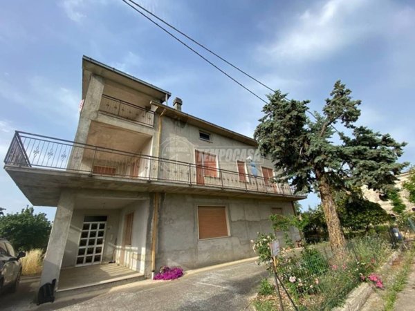 casa indipendente in vendita a San Vito Chietino