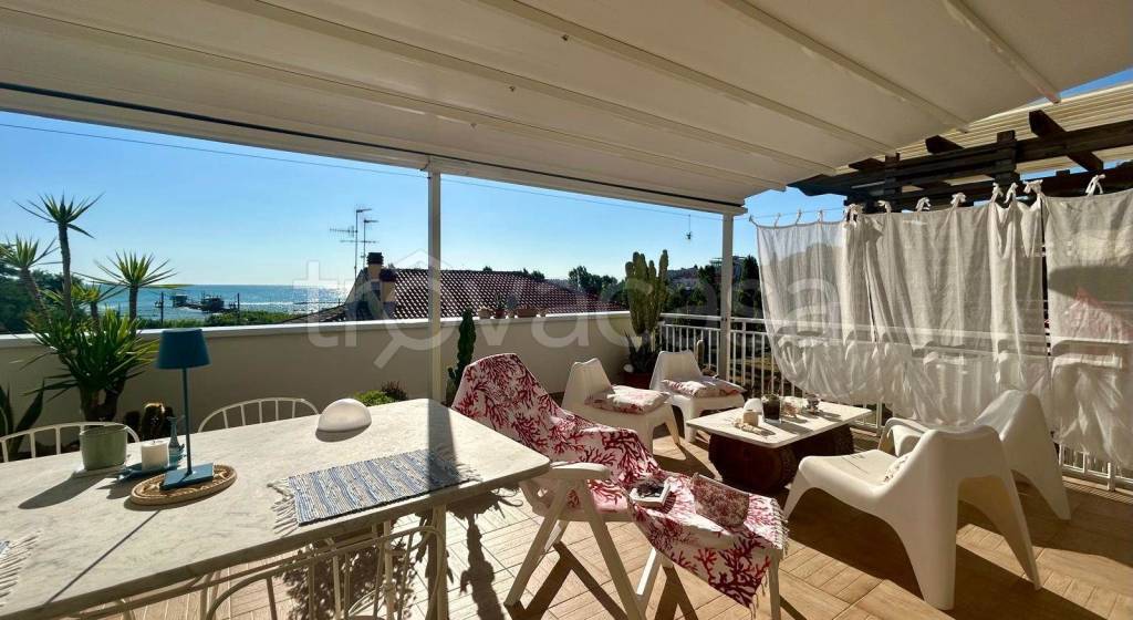 appartamento in vendita a San Vito Chietino in zona Marina di San Vito