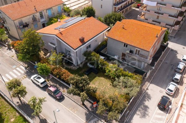 casa indipendente in vendita a San Vito Chietino