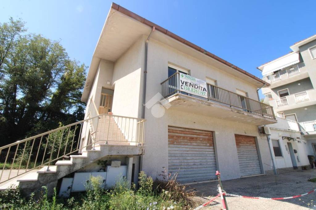 appartamento in vendita a San Vito Chietino in zona Marina di San Vito