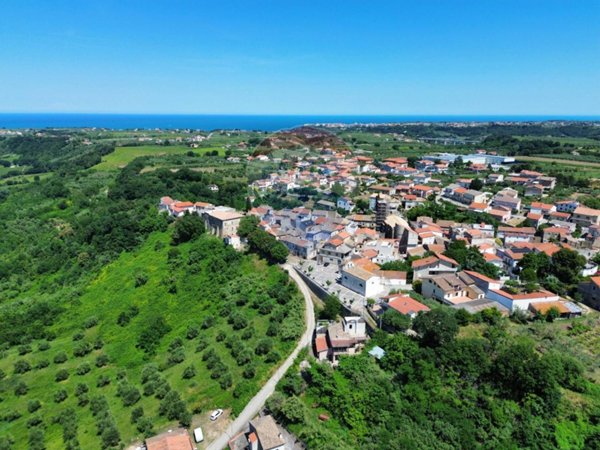 casa indipendente in vendita a San Vito Chietino in zona Sant'Apollinare