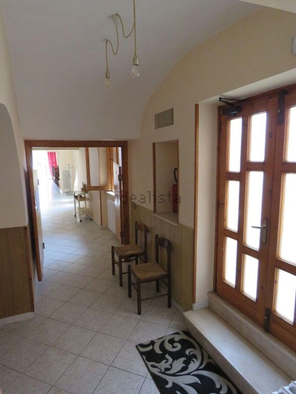 locale commerciale in vendita a San Vito Chietino in zona Sant'Apollinare