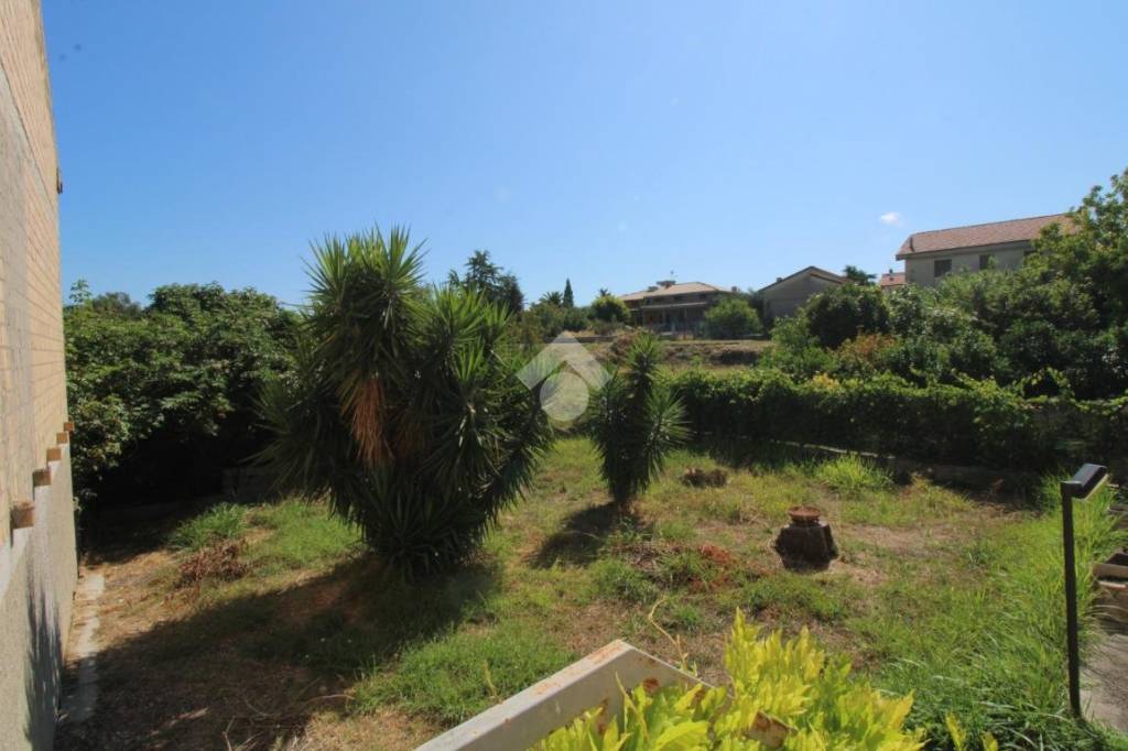 casa indipendente in vendita a San Vito Chietino in zona Sant'Apollinare