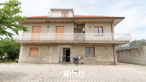 casa indipendente in vendita a San Vito Chietino in zona Mancini