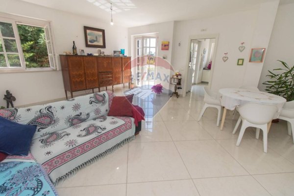 casa indipendente in vendita a San Vito Chietino in zona Marina di San Vito