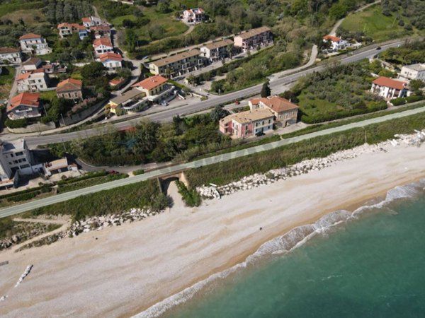 appartamento in vendita a San Vito Chietino in zona Marina di San Vito