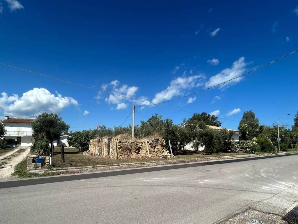 terreno agricolo in vendita a San Vito Chietino in zona Marina di San Vito