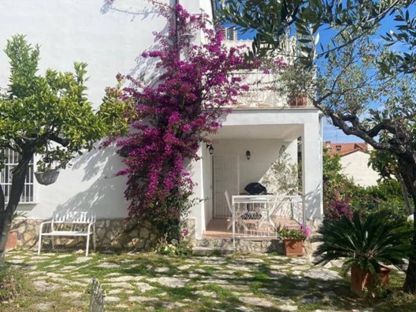 casa indipendente in vendita a San Vito Chietino