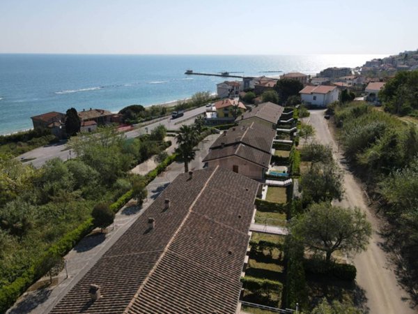 appartamento in vendita a San Vito Chietino in zona Marina di San Vito
