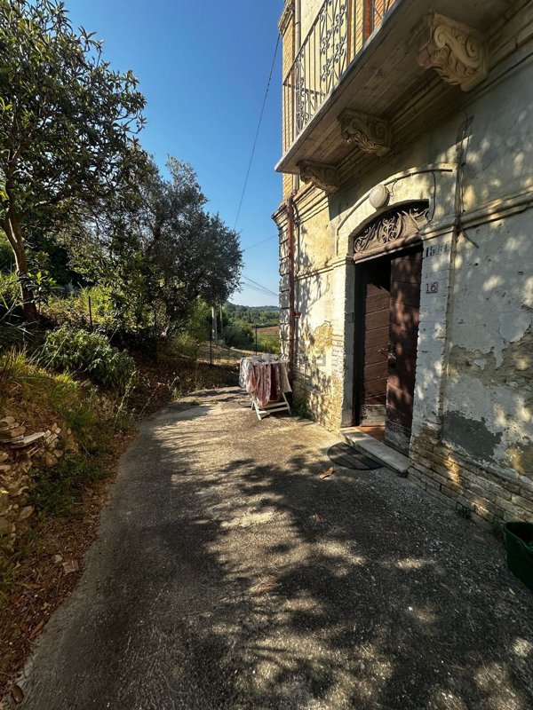 appartamento in vendita a San Vito Chietino in zona Cese