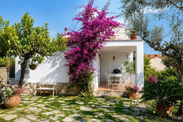 casa indipendente in vendita a San Vito Chietino in zona Marina di San Vito