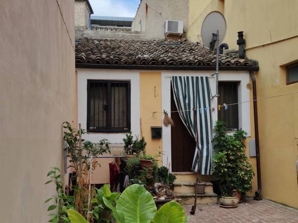casa indipendente in vendita a Scerni
