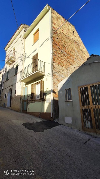 casa indipendente in vendita a Scerni