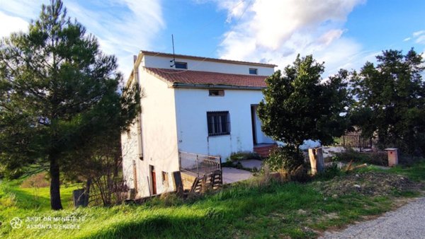 casa indipendente in vendita a Scerni