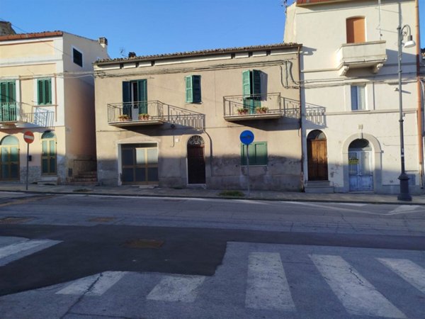 casa indipendente in vendita a Scerni